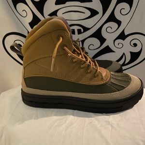 Nike ACG Woodside 2 High Snow Boots (7y)